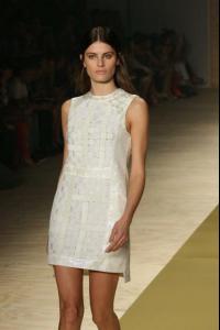 img-503663-isabeli-fontana-no-fashion-rio20130416191366151944.jpg