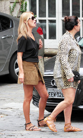 355259240_kate_moss095_122_747lo.jpg