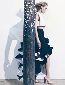 001dna_amber_valletta_w_magazine_may_2013-3.jpg