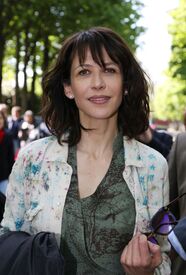 1435553-exclusif-sophie-marceau-arrive-a-orig-1.jpg