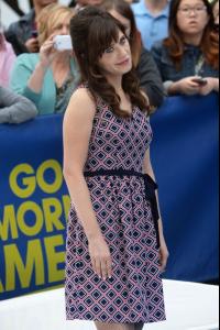 600full-zooey-deschanel.jpg4444.jpg