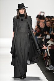 academyart-universitywinter-2015-nyfw33daphne.jpg