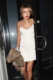 Hailey-Baldwin-in-Short-Dress--06.jpg