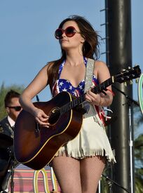 kacey-musgraves-2015-stagecoach-california-country-music-festival-in-indio-front-1-front-fullsize.jpg