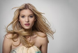 elsa-hosk-_141774745.jpg