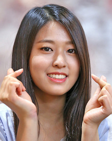 tduid300011_KimSeolhyun.jpg