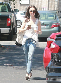 Lily Collins was spotted out for coffee in Los Angeles_02.jpg