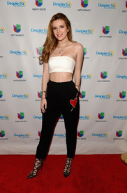 BellaThorne040716_6.jpg