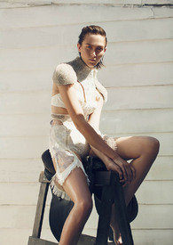 caitlin-lomax8.jpg