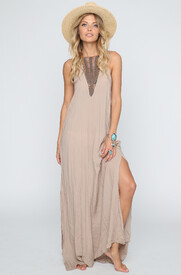 acacia-makawao-dress-driftwood-AE1Y9545.jpg