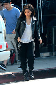 bsong140416BZNimage13.jpg
