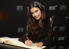 519288618_victorias_secret_models_sara_s.jpg