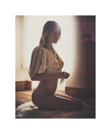 us 2016 04(17)Camille Rowe.jpg