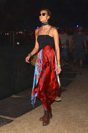 Karlie-Kloss--Coachella-2016--01.jpg