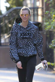 Karlie-Kloss-in-Spandex--07.jpg