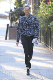 Karlie-Kloss-in-Spandex--09.jpg