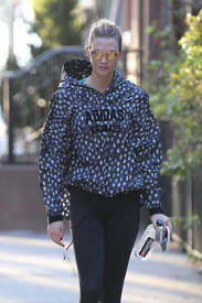 Karlie-Kloss-in-Spandex--10.jpg