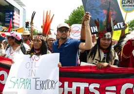 Actor Leonardo DiCaprio joined thousands of climate change protesters in Washington DC to mark _0001.jpg