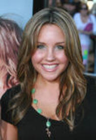 amanda_bynes_the_break_up_premiere_22_05_06_0004.JPG