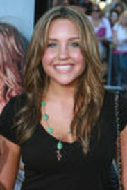 amanda_bynes_the_break_up_premiere_22_05_06_0006.JPG