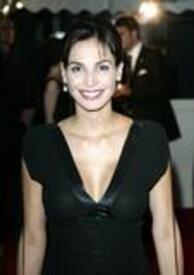 Ines_Sastre_Lancome_Colordesign_051806_2.jpg