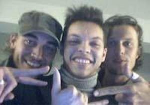 post-10208-1180075134_thumb.jpg