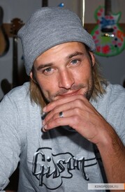 133867_kinopoisk_ruJoshHolloway520x798236660.jpg