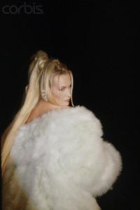 estelle_lefebure_mugler.jpg