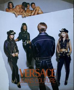 versace_claudia_naomi_christy.jpg