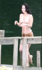 96294_megan002sandino_123_494lo.jpg