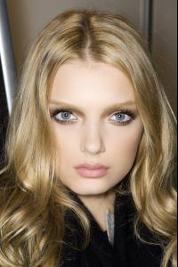 Blumarine_bbt_F8_024308057_1.jpg