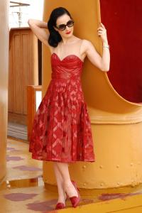 98802_Dita_Von_Teese_Vakko_Brunch_Cruise_09_123_506lo.JPG