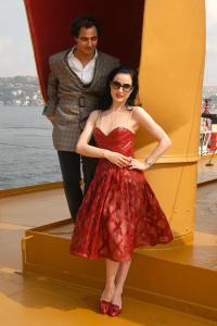 00480_Dita_Von_Teese_Vakko_Brunch_Cruise_34_123_453lo.JPG