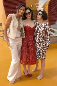 01235_Dita_Von_Teese_Vakko_Brunch_Cruise_42_123_420lo.JPG