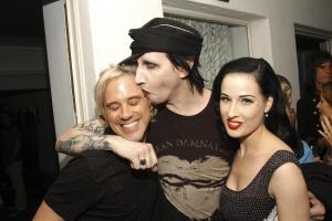 07722_hollywoodsbest.netDita_Von_Teese7_517lo.JPG