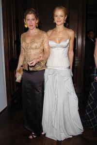 92096_celebrity_city_Carolyn_Murphy_51_123_410lo.JPG
