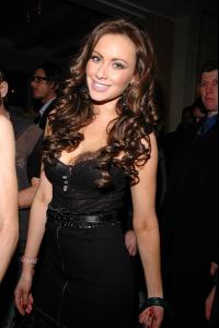 20673_9844721Poshigirl57200724841AM_122_423lo.jpg