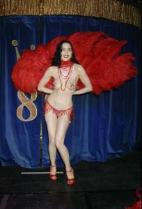 560_hollywoodsbestdita40_4.jpg