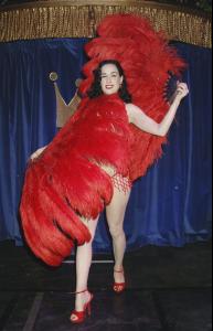 f3b_hollywoodsbestdita40_5.jpg