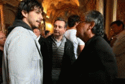 th_446bd56832327.gif