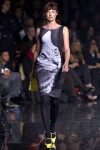 linda_Dolce___Gabbana_Fall_20033.jpg