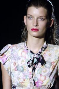 luca_Gucci_Spring_2006_Ready_to_Wear3.jpg