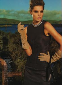 Daria_Vogue_US_Jun08_SanFranciscoChronicles_byMarioTestino_LJ__ru_glam91.jpg