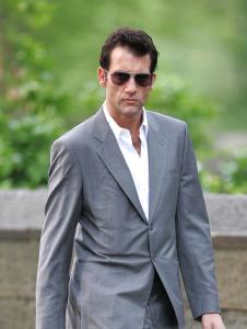 Clive_Owen_on_set_of_Duplicity_lj__ohno.jpg