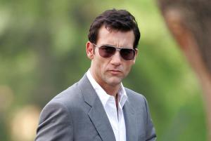 Clive_Owen_on_set_of_Duplicity_lj__ohno7.jpg