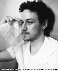 James_McAvoy_Photoshoot_Outtakes4.jpg