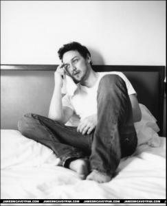 James_McAvoy_Photoshoot_Outtakes6.jpg