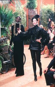 chris_Christian_Dior_Fall_1998_Haute_Couture.jpg