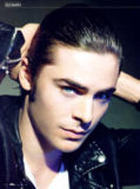 th_zac_efron1-elle-apr09.jpg