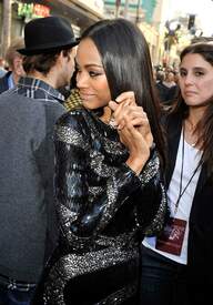 ZoeSaldana_StarTrek_LA_Premiere_07.jpg